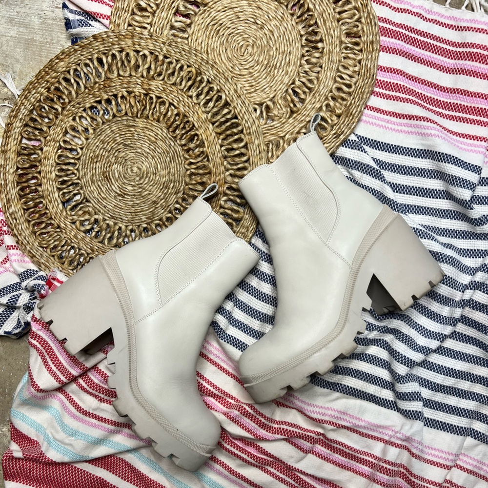Steve Madden :: Roxie Bone Leather Boots